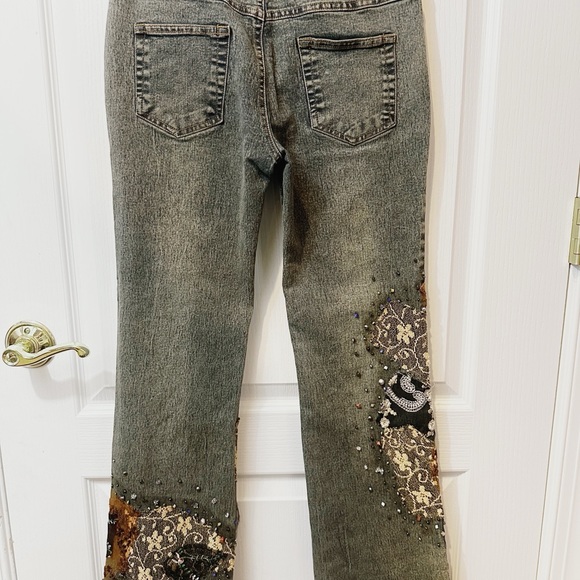 Jeans Embellished with Lace, Embroidery and Beads - Picture 3 of 3